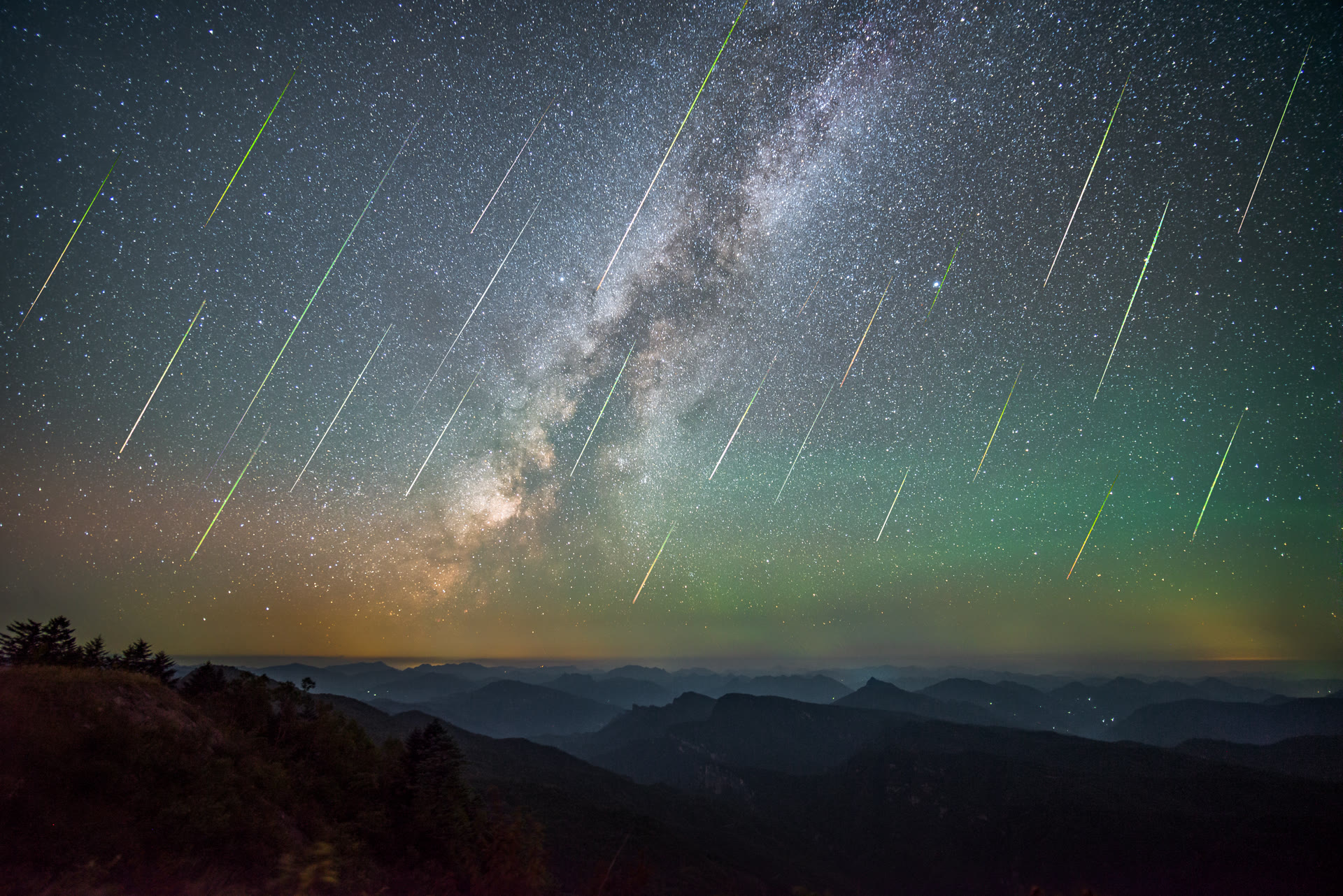 神农架英仙座流星雨